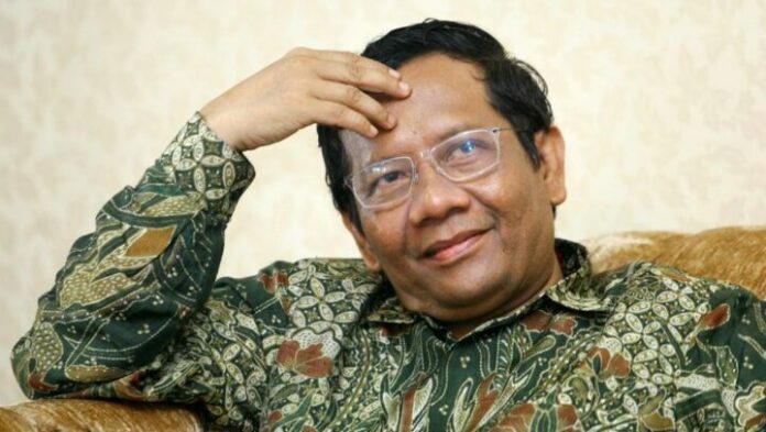 Muhammad Mahfud M.D, Professor Hukum Yang Lurus | Radio Idola Semarang