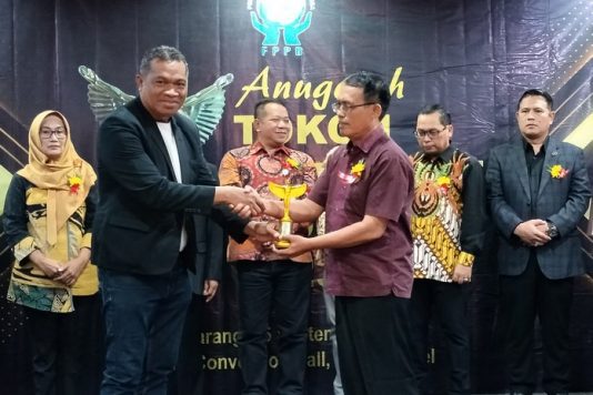 Jadi Inspirasi Warga 12 Tokoh Jateng Ini Diganjar Sebagai Tokoh